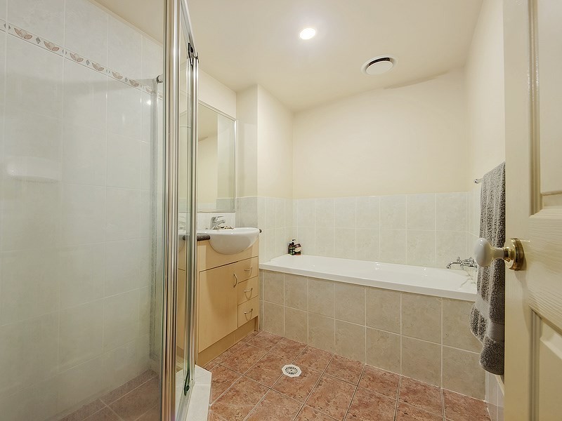 3/25 Chester Terrace, Southport QLD 4215