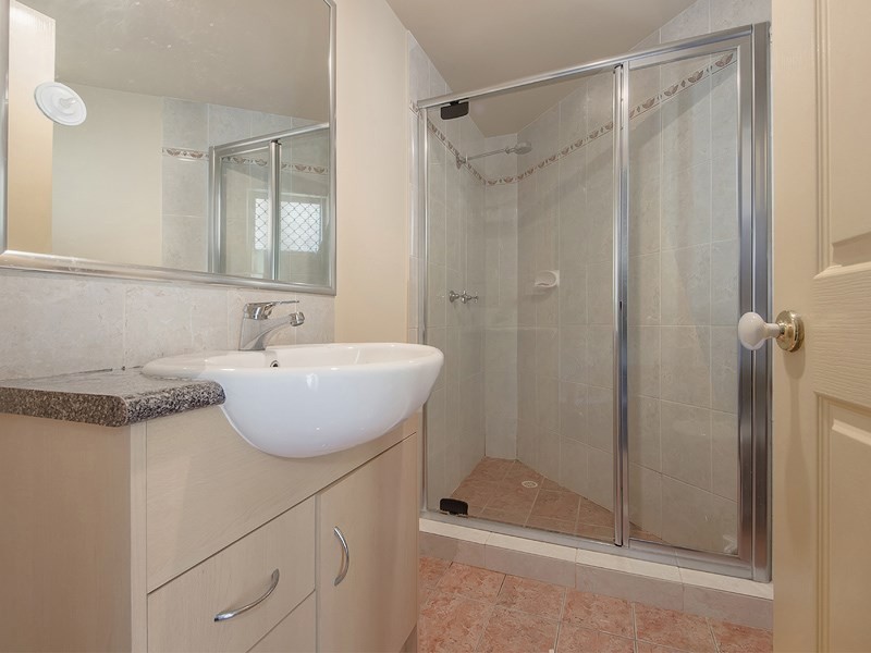 3/25 Chester Terrace, Southport QLD 4215