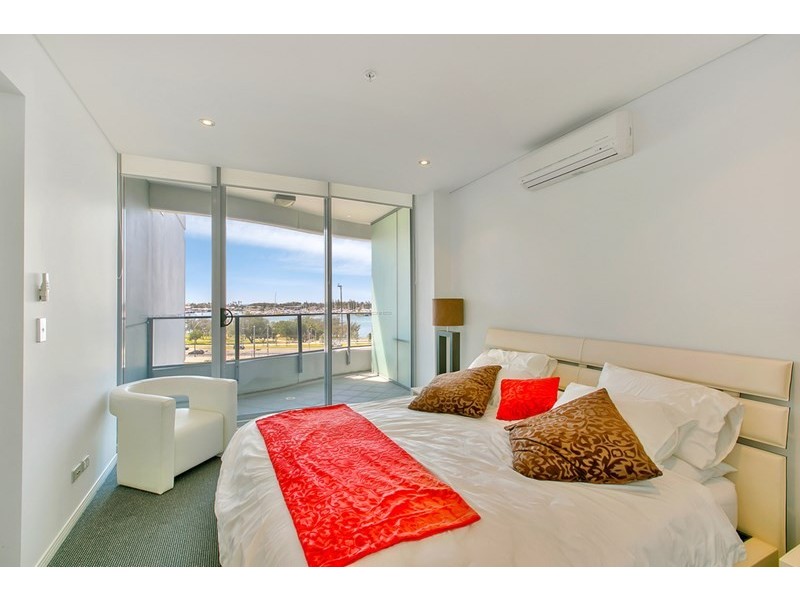 805/4 Como Cresecent, Southport QLD 4215