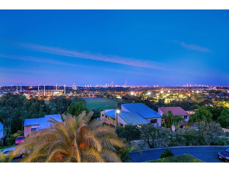 21 Amethyst Court, Carrara QLD 4211