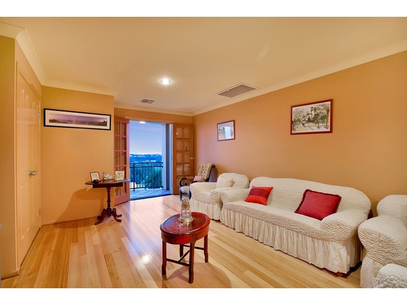 21 Amethyst Court, Carrara QLD 4211