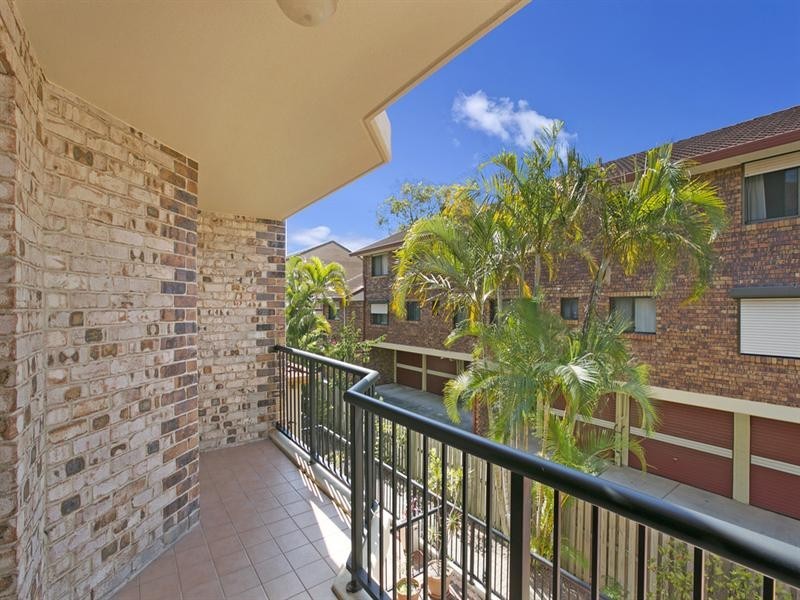 8/56 Bauer Street, Southport QLD 4215