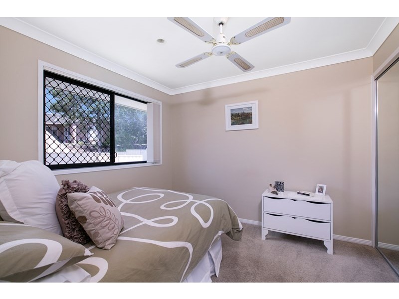 17 Respall Way, Arundel QLD 4214