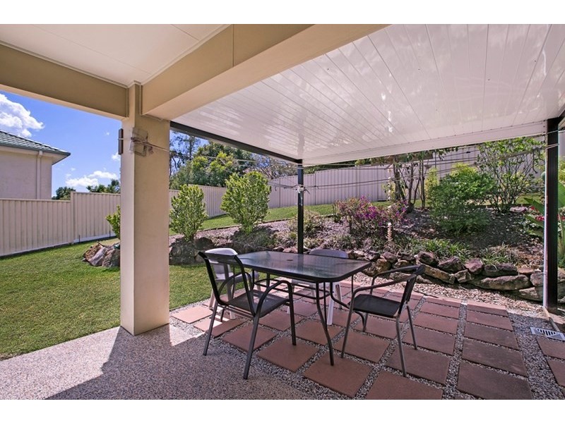 17 Respall Way, Arundel QLD 4214