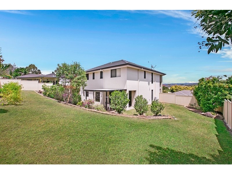 17 Respall Way, Arundel QLD 4214