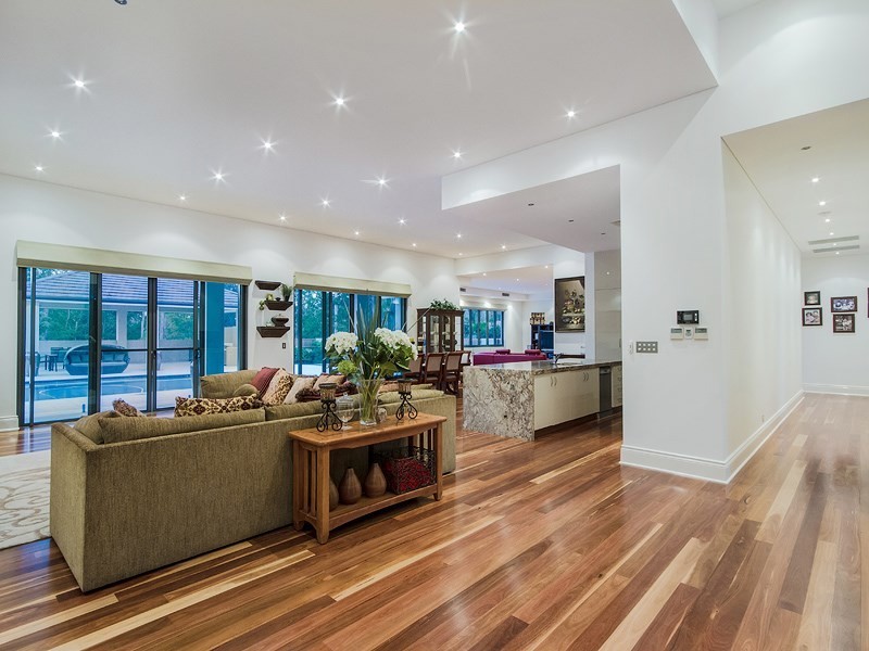 28 Lesley Anne Court, Maudsland QLD 4210