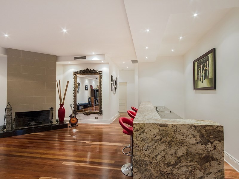 28 Lesley Anne Court, Maudsland QLD 4210