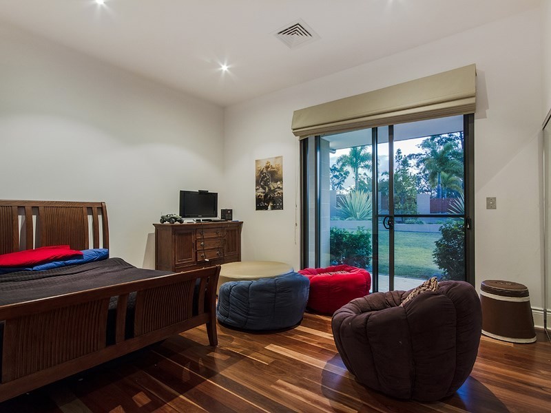 28 Lesley Anne Court, Maudsland QLD 4210