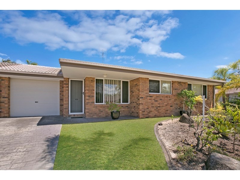 69/97 Edmund Rice Drive, Southport QLD 4215