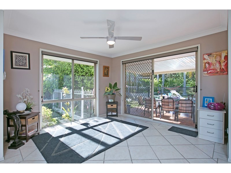 67 Dunkeith Avenue, Benowa QLD 4217