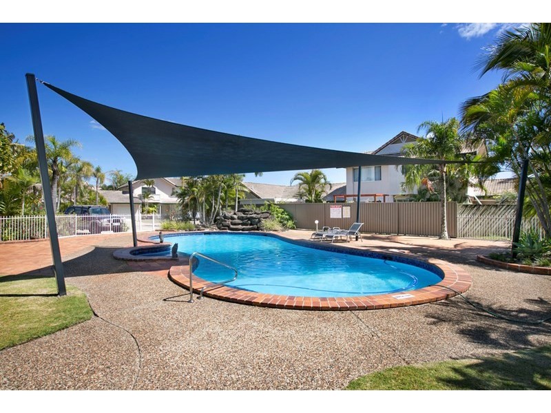 49/30 St Kevins Avenue, Benowa QLD 4217