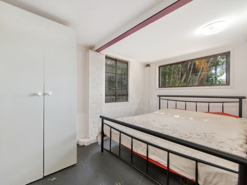 7 Berrigan Street, Southport QLD 4215