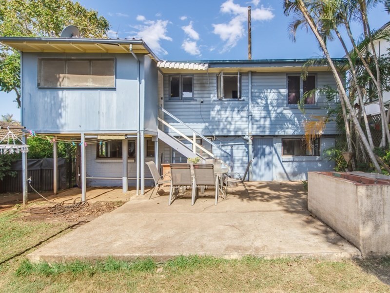 7 Berrigan Street, Southport QLD 4215