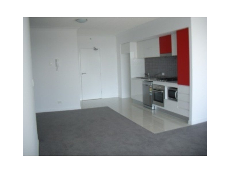 32208/9 Lawson Street, Southport QLD 4215