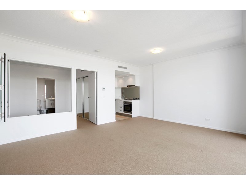 Lot 102/2 East Quay Drive, Biggera Waters QLD 4216