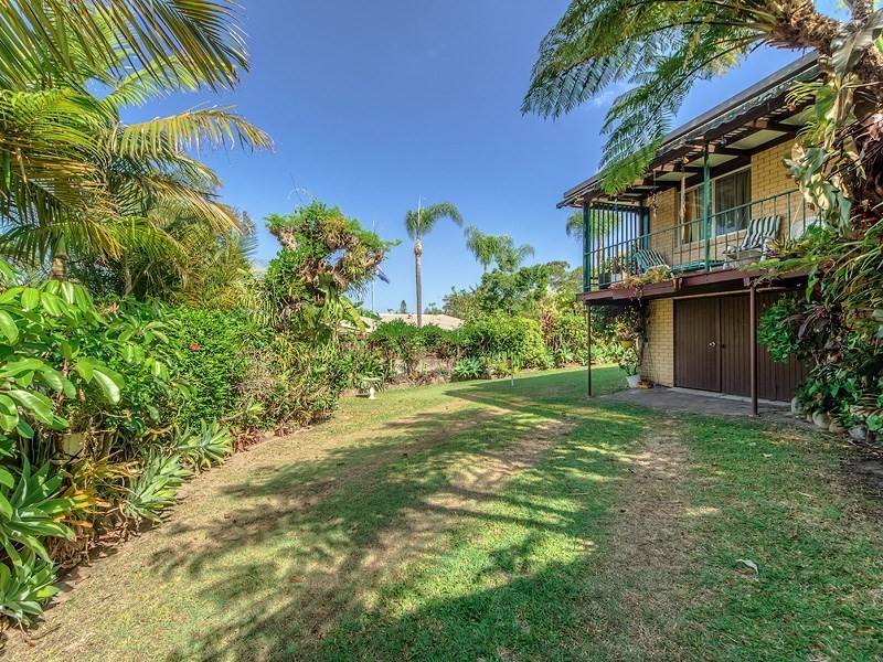 91 Ridgeway Avenue, Southport QLD 4215