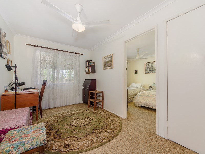 91 Ridgeway Avenue, Southport QLD 4215