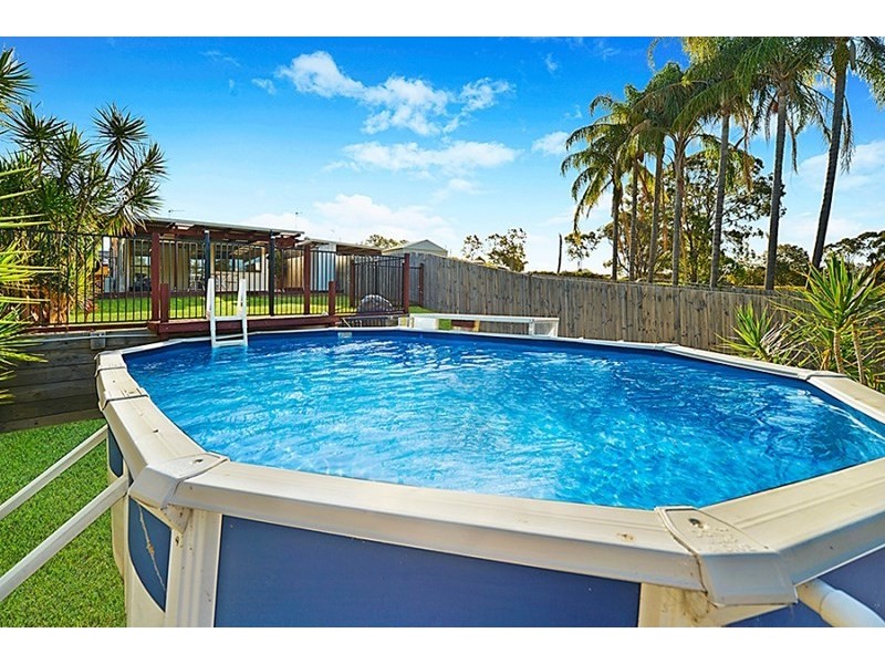 21 Meadow Brook Crescent, Merrimac QLD 4226