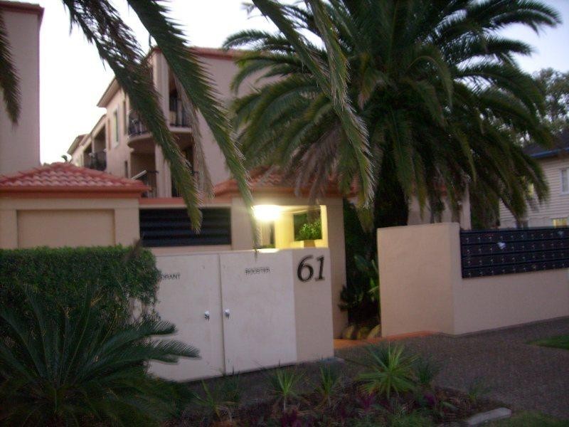 15 Park Breezes.  61 North Street, Southport QLD 4215