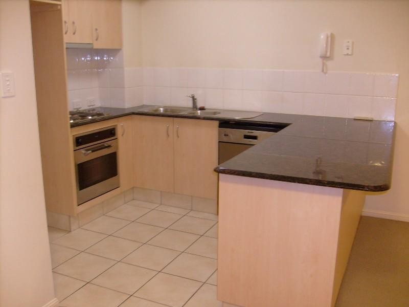 15 Park Breezes.  61 North Street, Southport QLD 4215