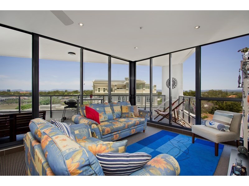 1109/2 Aqua Street, Southport QLD 4215