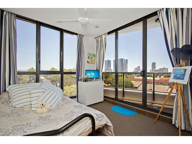 1109/2 Aqua Street, Southport QLD 4215