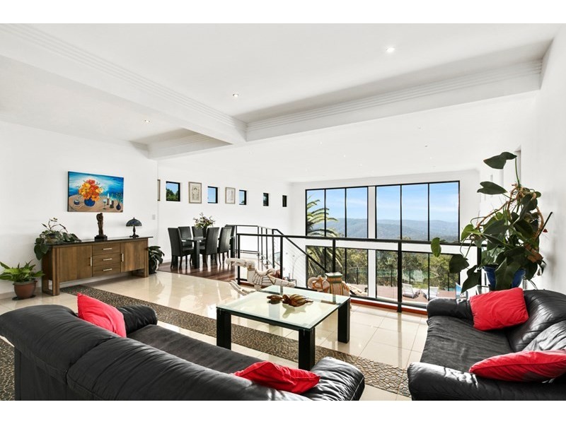 2 Bottletree Lane, Lower Beechmont QLD 4211