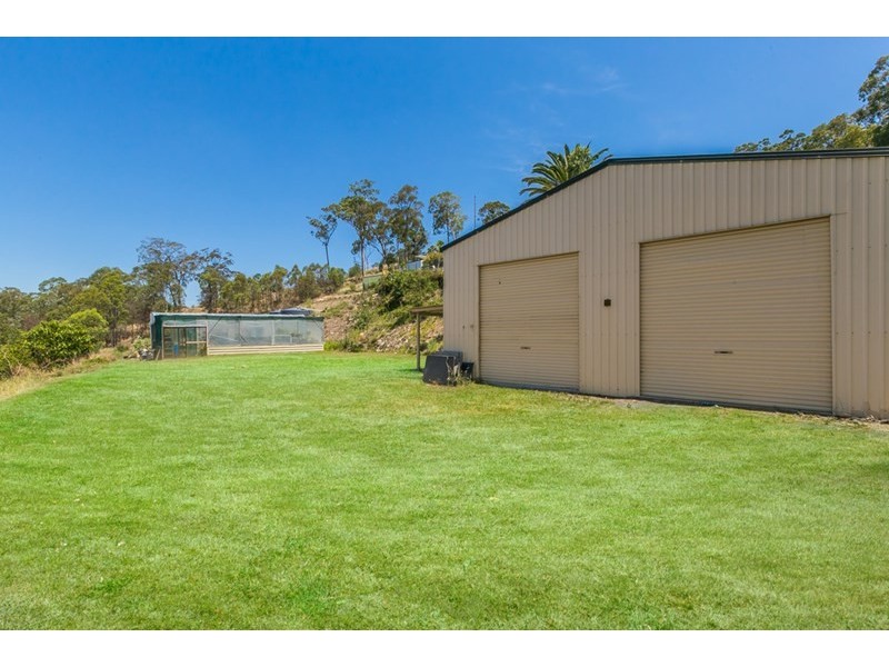 2 Bottletree Lane, Lower Beechmont QLD 4211
