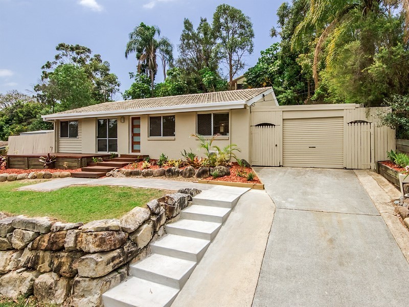 51 Lowanna Drive, Ashmore QLD 4214