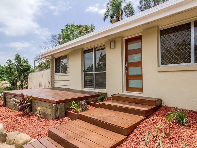 51 Lowanna Drive, Ashmore QLD 4214
