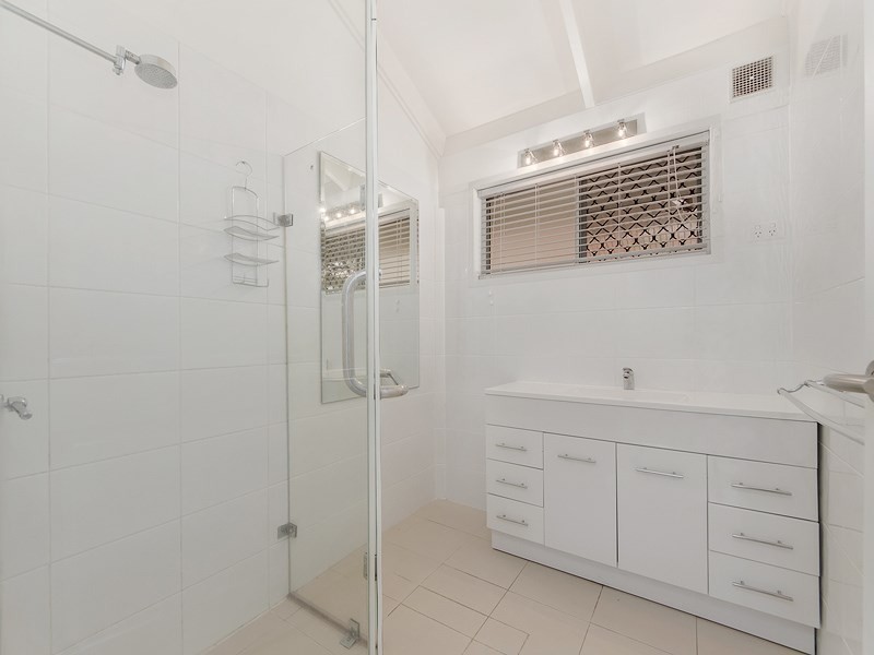 51 Lowanna Drive, Ashmore QLD 4214