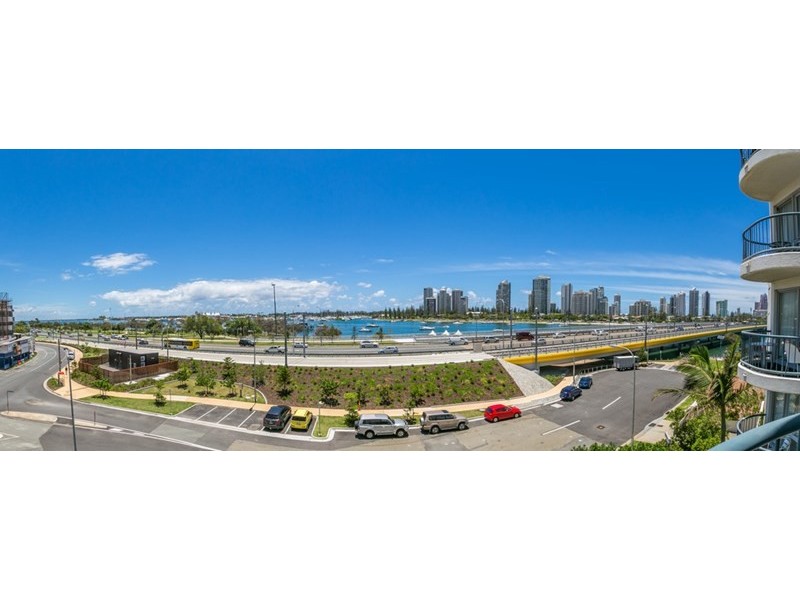 414/2 Barney Street, Southport QLD 4215