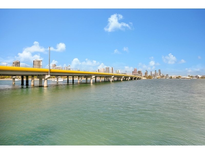 414/2 Barney Street, Southport QLD 4215