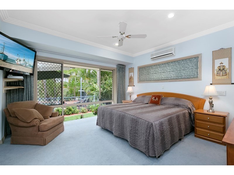 48 Peter Senior Court, Parkwood QLD 4214