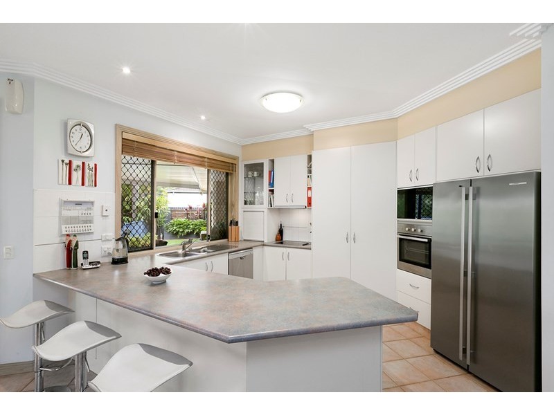 48 Peter Senior Court, Parkwood QLD 4214