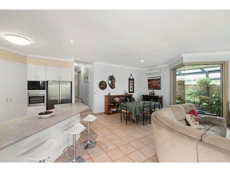 48 Peter Senior Court, Parkwood QLD 4214