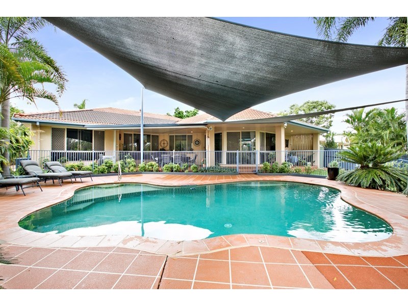 48 Peter Senior Court, Parkwood QLD 4214