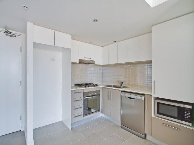 1352/56 Scarborough Street, Southport QLD 4215