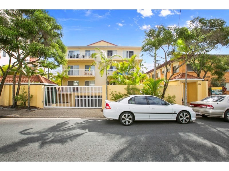 8/20 Little Norman Street, Southport QLD 4215