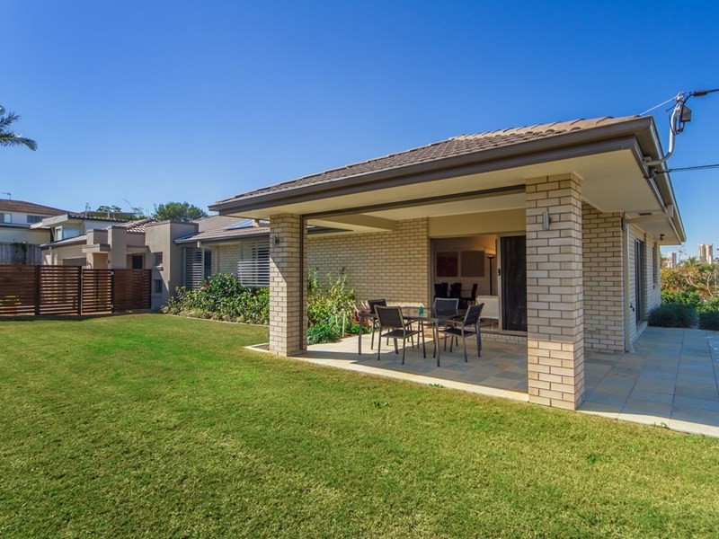 18 Clare Street, Southport QLD 4215
