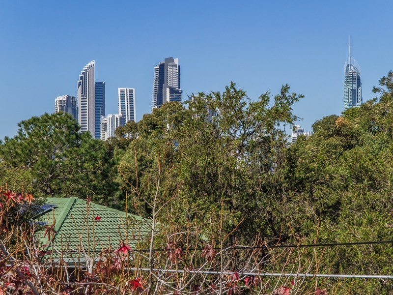 18 Clare Street, Southport QLD 4215