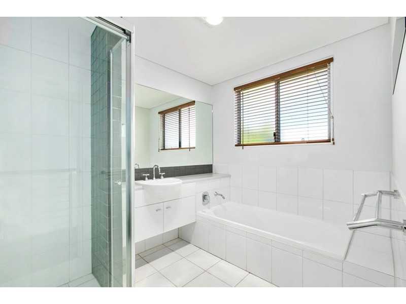 5/181 Lae Drive, Coombabah QLD 4216