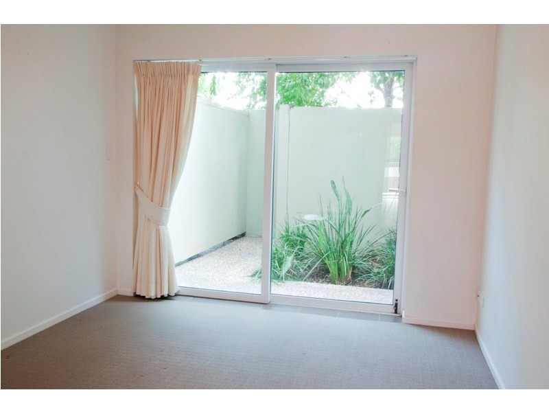 3/18-20 Rose Street, Southport QLD 4215