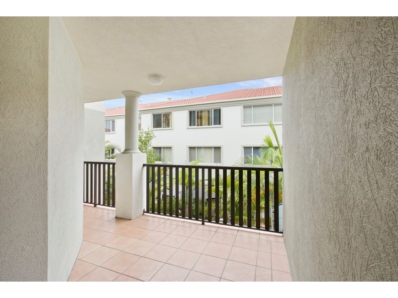 6/13 Johnston Street, Southport QLD 4215