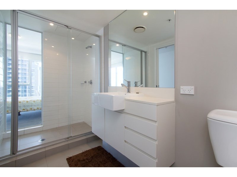 21103/5 Lawson Street, Southport QLD 4215