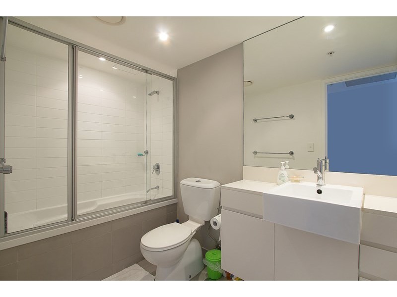 21103/5 Lawson Street, Southport QLD 4215