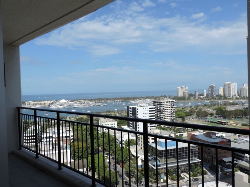 21103/5 Lawson Street, Southport QLD 4215