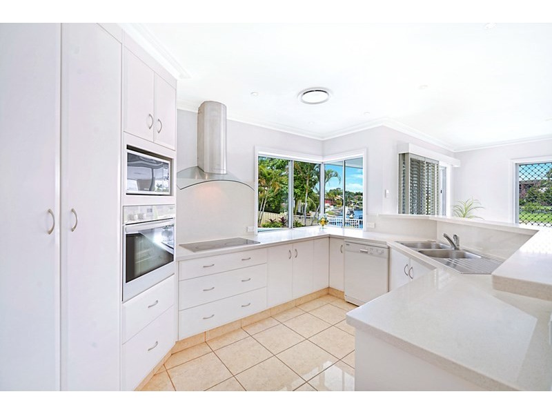 10 Panitz Street, Sorrento QLD 4217