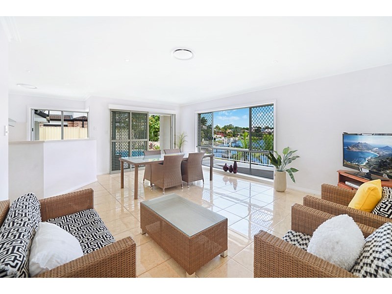 10 Panitz Street, Sorrento QLD 4217