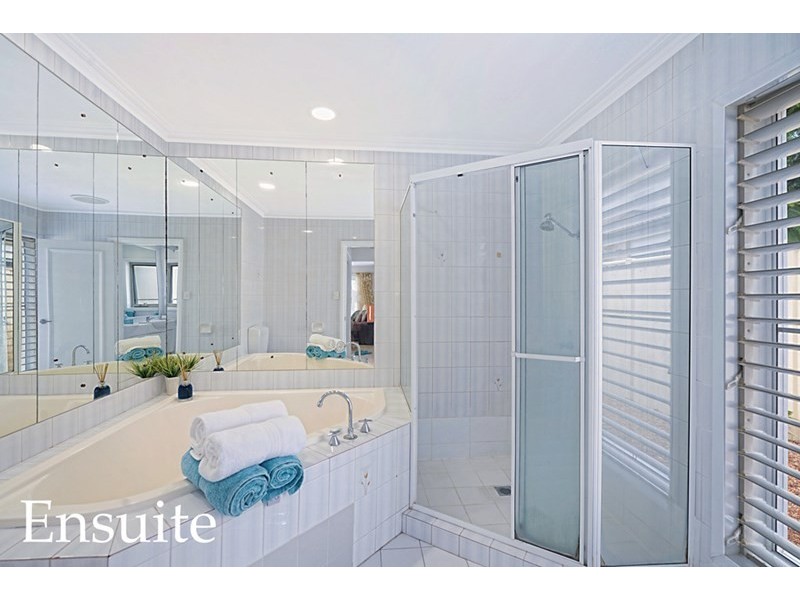 10 Panitz Street, Sorrento QLD 4217